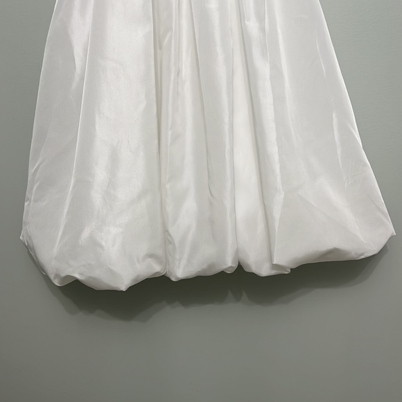 David’s Bridal Flower Girl/ First communion white dress size 7 - Picture 4 of 11